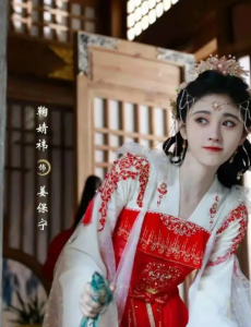 《嘉南傳》鞠婧祎不再拼顏值，吃面哽咽也能算是演技？